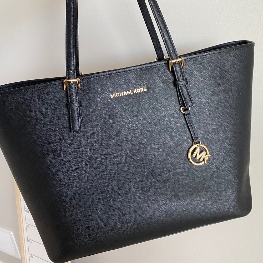 Michael Kors Jet Set Bag
